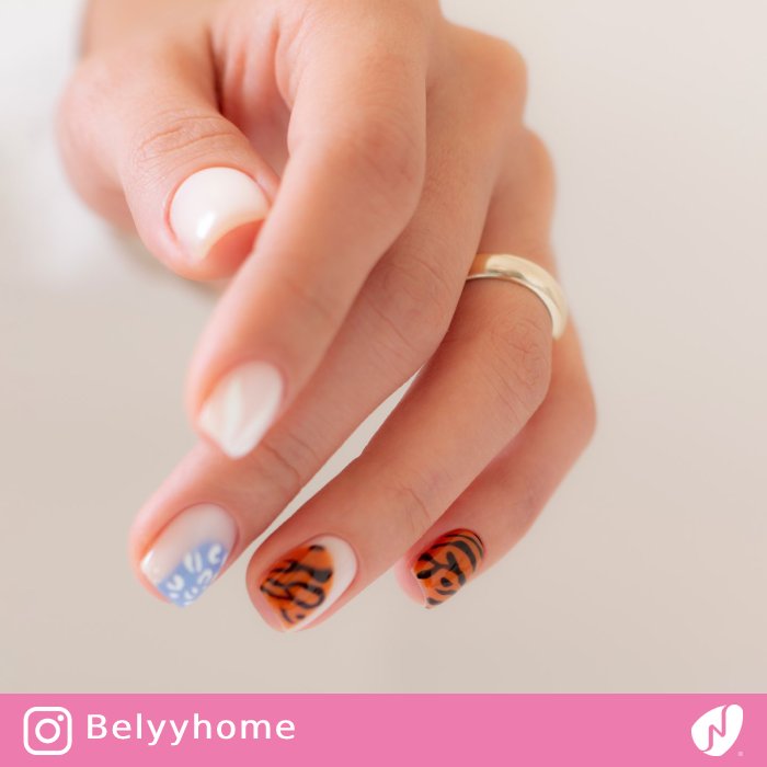 Nails with Zoo Patterns